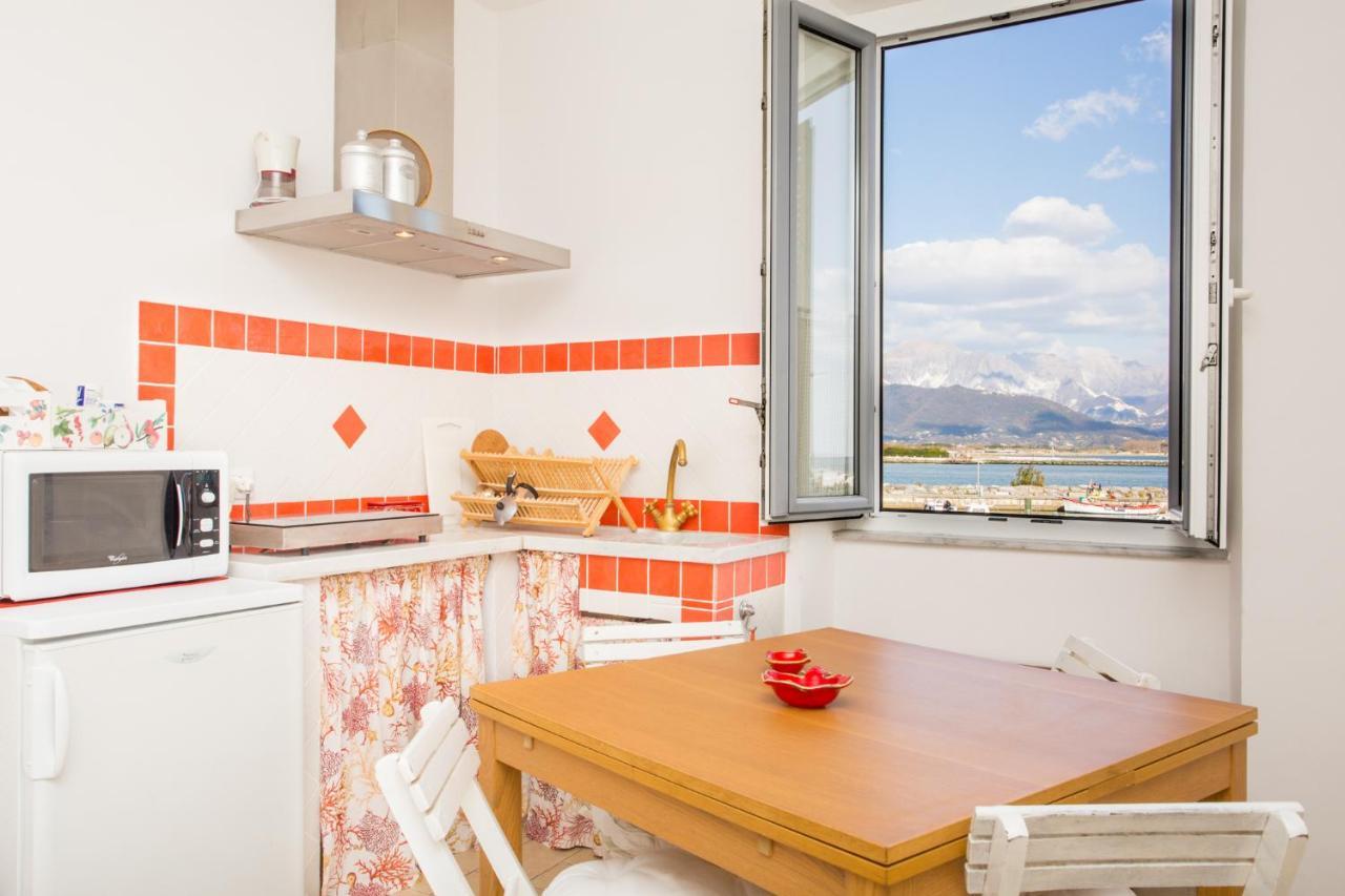 La Casa Della Tilde Apartamento Bocca di Magra Exterior foto