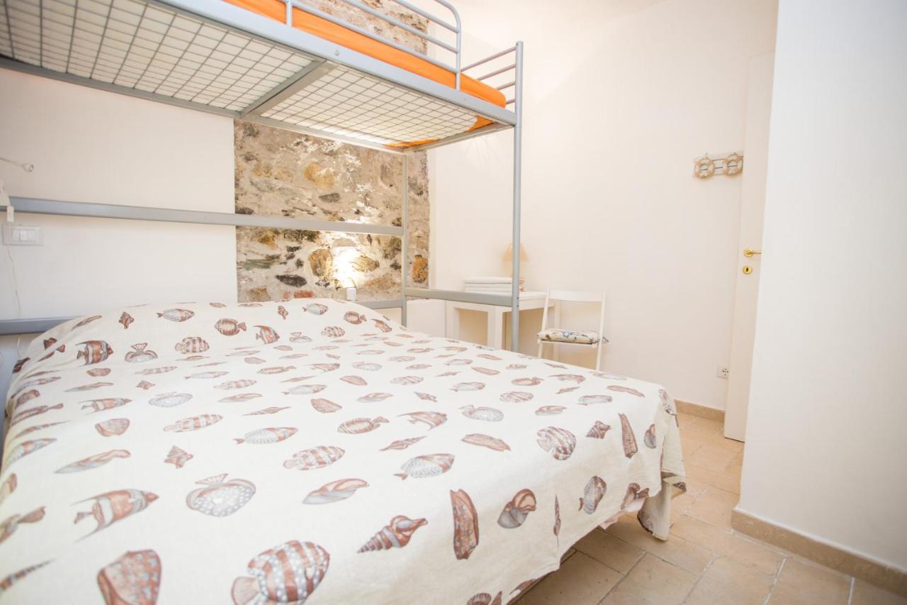 La Casa Della Tilde Apartamento Bocca di Magra Exterior foto